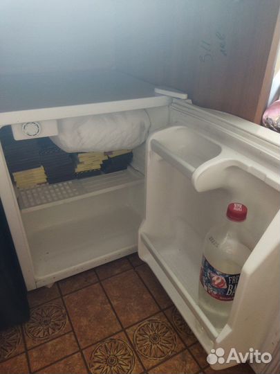 Холодильник маленький