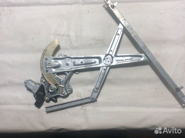 Стеклоподъемник mitsubishi outlander