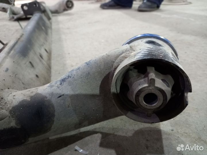 Renault Sandero l Балка задняя