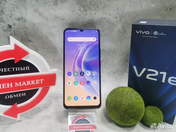 Vivo V21e, 4/128 ГБ