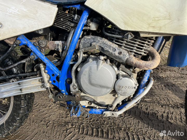 Suzuki dr 250