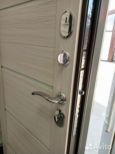 Дверь входная