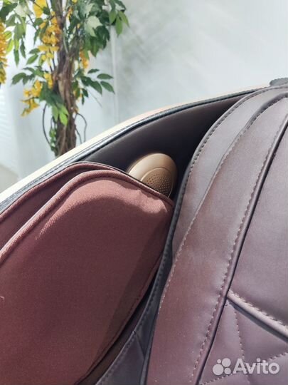 Массажное кресло