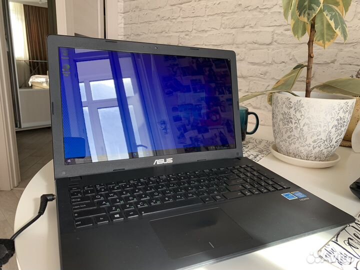 Ноутбук asus X551C