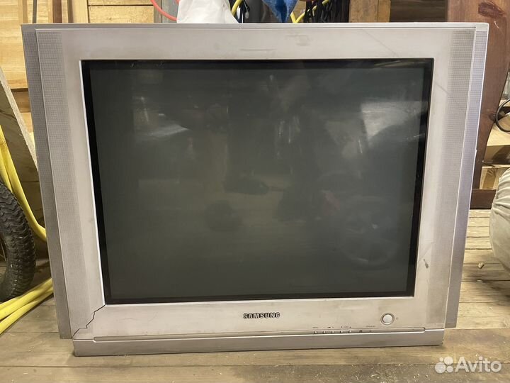 Телевизор samsung