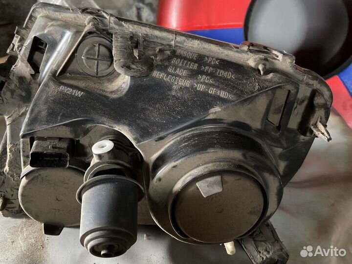 Фара renault duster