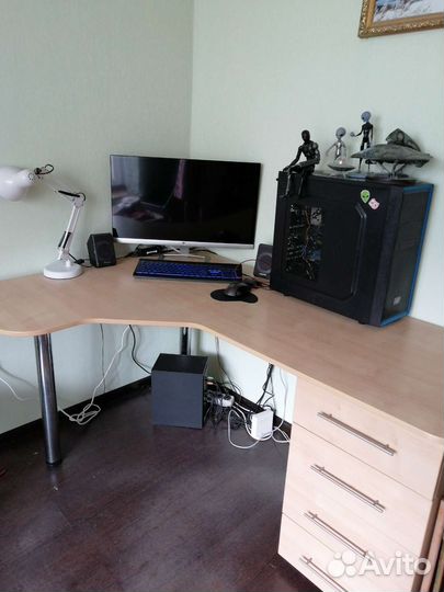 Угловой стол бу