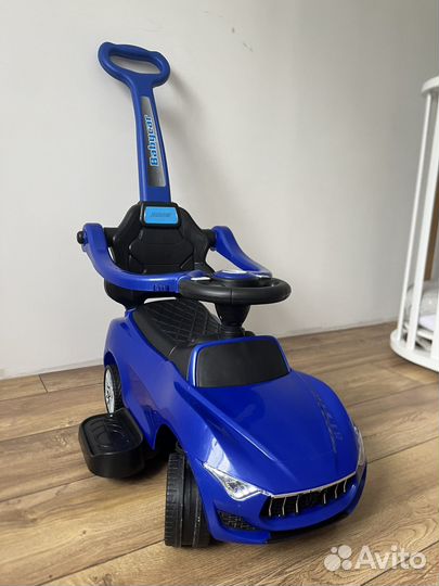 Машинка каталка толокар с ручкой