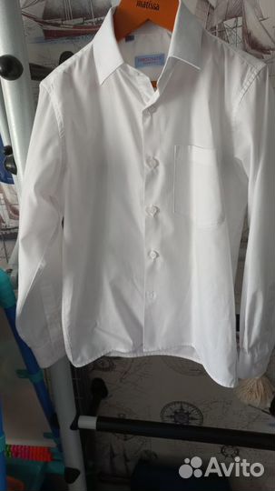 Рубашка белая и голубая на мальчика