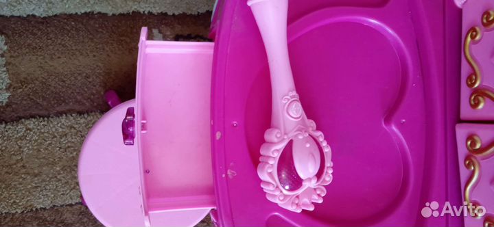 Детский туалетный столик с зеркалом