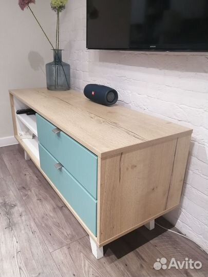 Тумба под телевизор