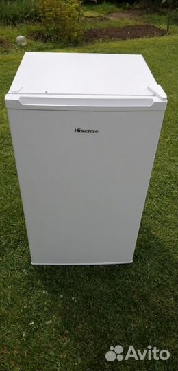 Холодильник Hisense