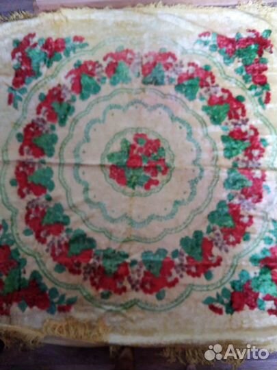 Скатерть плюшевая из СССР винтаж
