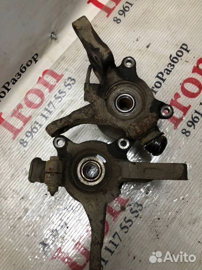 Передний правый кулак Lancer 9 ix лансер