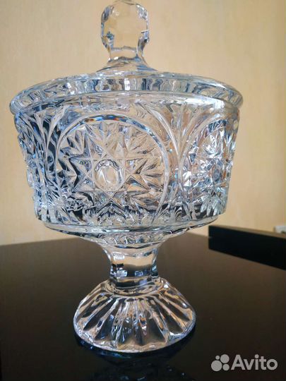 Хрустальная ваза для конфет и фруктов