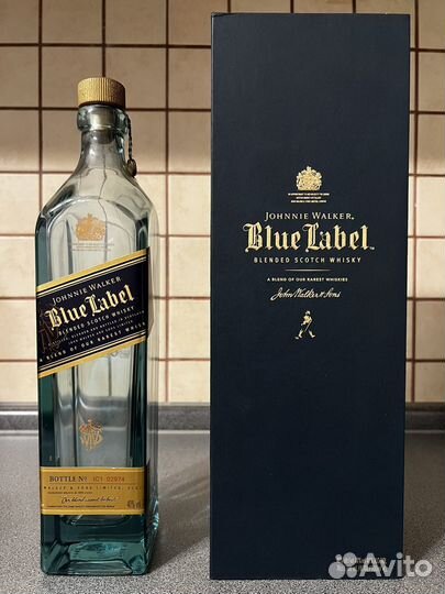 Бутылка Blue Label в коробке