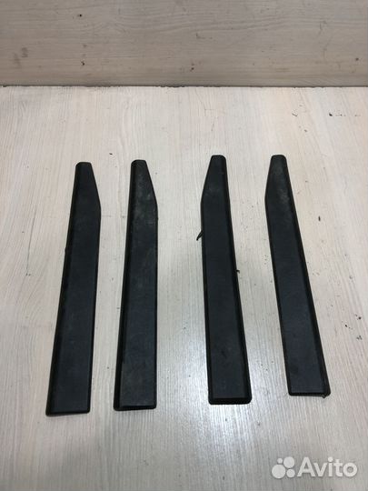 Накладка на порог задняя Skoda Octavia A5