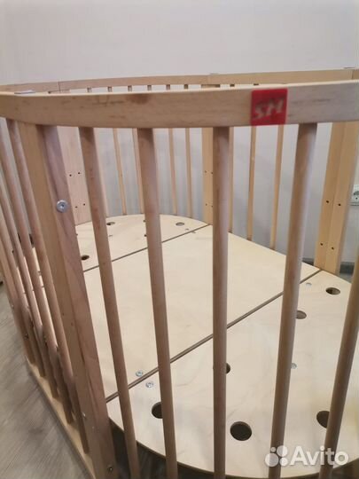 Кровать круглая-овальная из бука