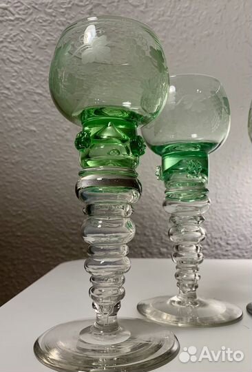 Антикварные рёмеры урановое стекло