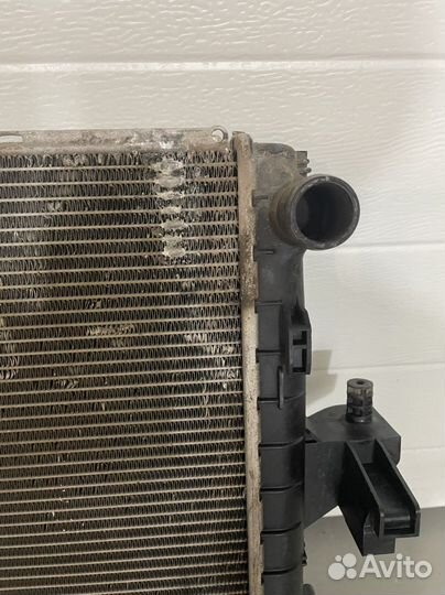 Радиатор охлаждения Volkswagen T5