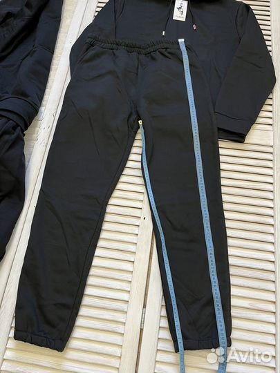 Костюмы новые 50/52