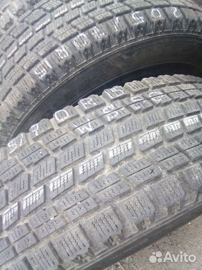 Bridgestone Blizzak WS-50 205/70 R15