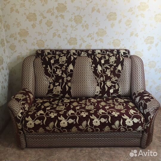 Диван прямой раскладной бу