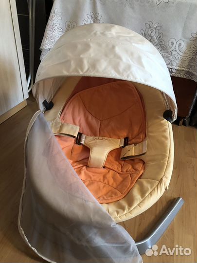 Детский шезлонг-качалка nuna leaf