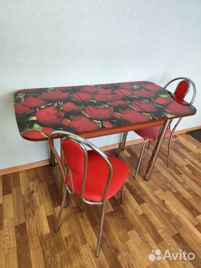 Стол обеденный раздвижной со стульями