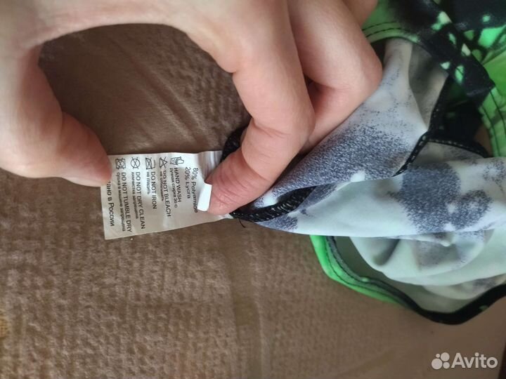 Купальник слитный яркий на девочку 38р