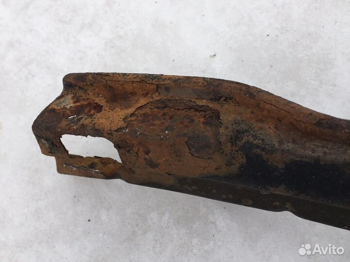 Усилитель переднего бампера Дайхатсу Териос 1