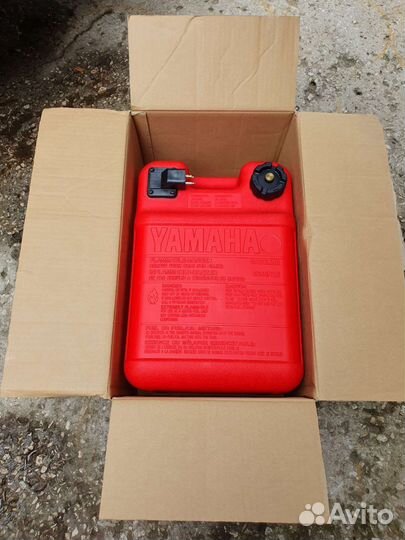 Yamaha бак топливный 24л оригинал