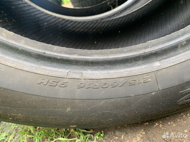 Hankook Optimo ME02 215/60 R16