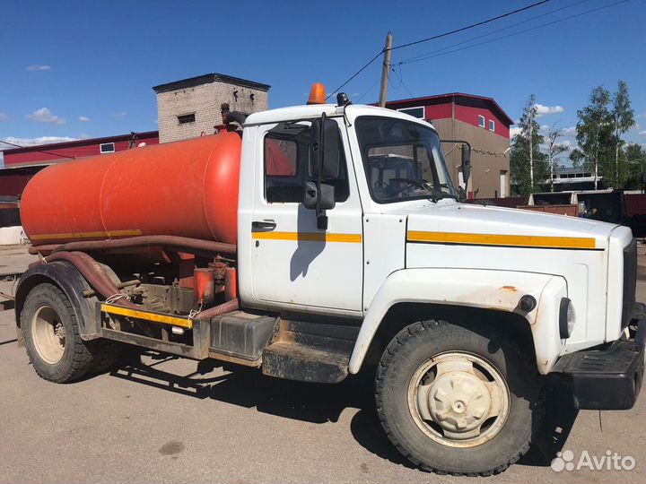 Откачка септика, выгребных ям и тп