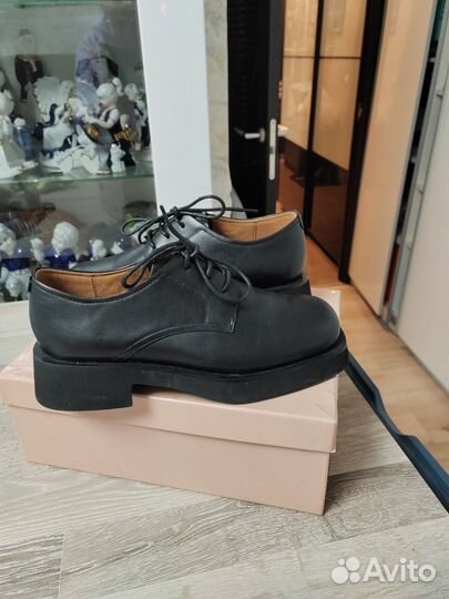 Полуботинки женские 39 размер