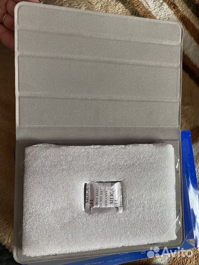 Чехлы на планшет