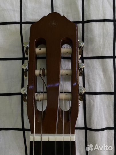Классическая гитара yamaha c40