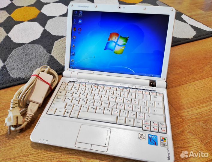 Нетбук Lenovo