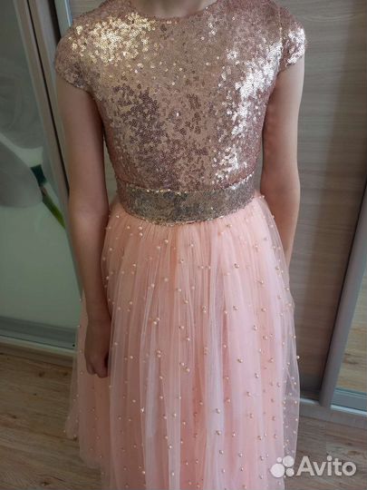 Платье на выход