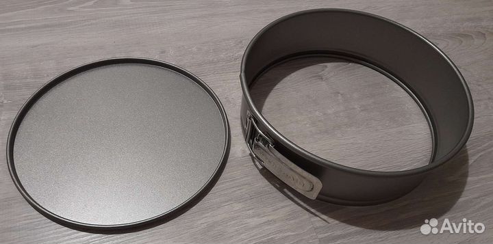 Разъёмная алюминиевая форма для выпекания 24 см