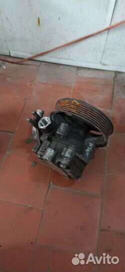 Насос гур d4ea