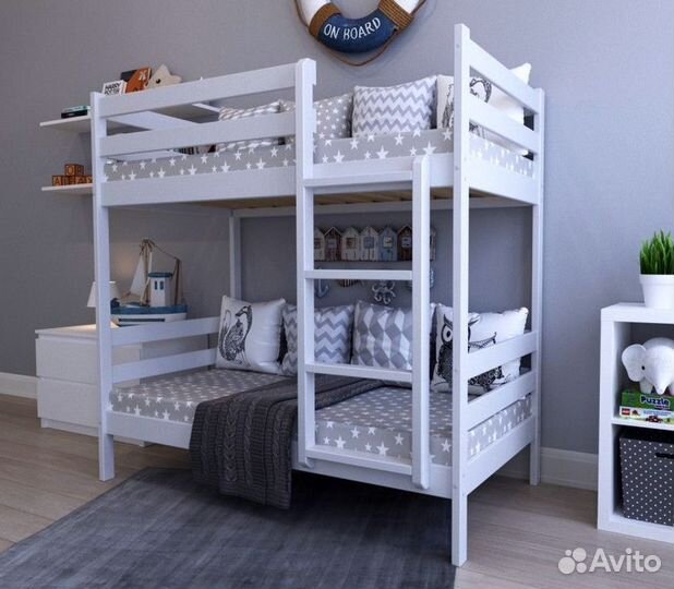 Двухъярусная кровать из дерева