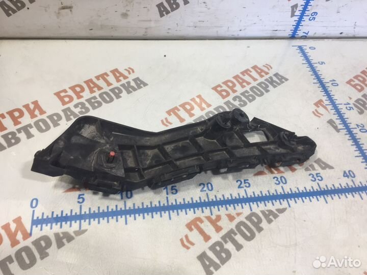 Тойота Рав 4 Кронштейн переднего бампера Прав