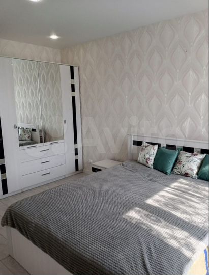 2-к. квартира, 63 м², 7/16 эт.