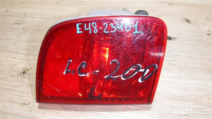 Фонарь задний в бампер левый Toyota Land Cruiser