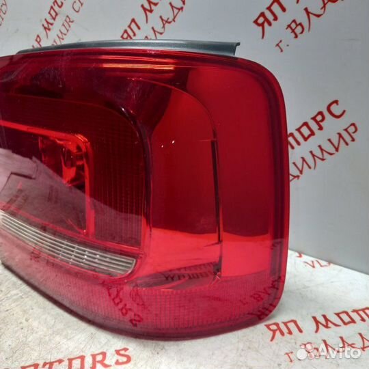 Фонарь задний задний правый Volkswagen Touran 2