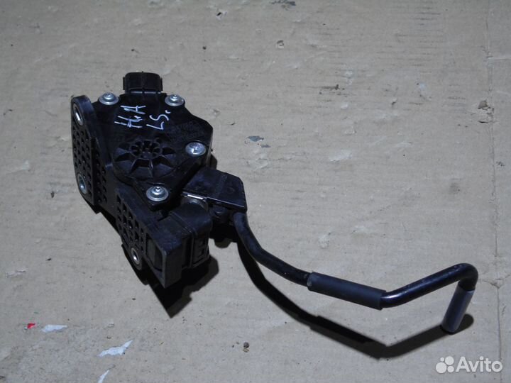 Педаль газа Лексус лс