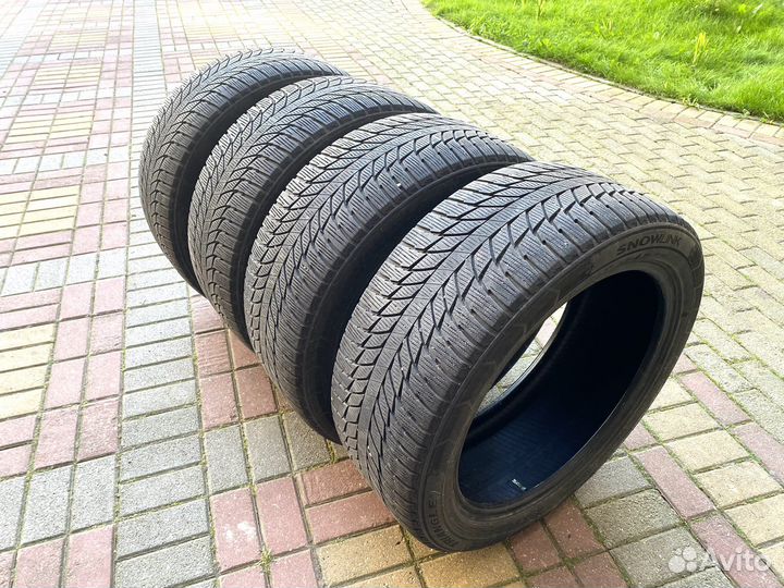 Triangle Snowlink TWT02 275/45 R21