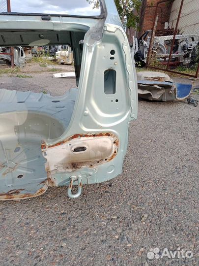 Крыло заднее правое Renault Logan 2005