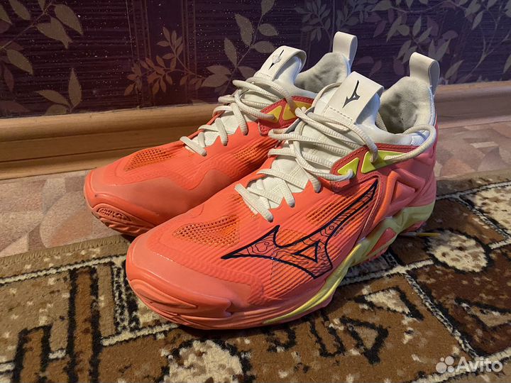 Mizuno wave momentum 3